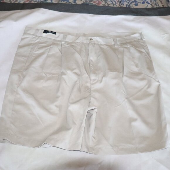 Men's Shorts 48 9" inseam Pleated Front Roundtree & Yorke Comfortable 3 Pairs - Picture 7 of 10